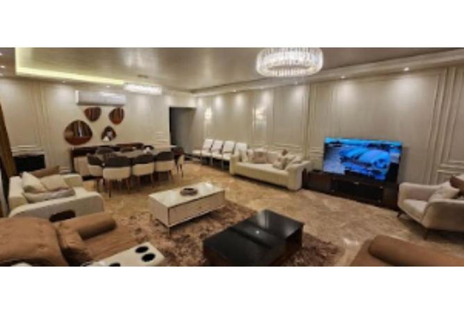 7946420 - Property Image 2