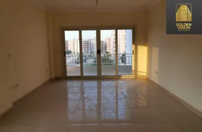 شقة - 3 غرف نوم - 2 حمامات للايجار في مدينة وصال - كمبوندات الشروق - مدينة الشروق - القاهرة