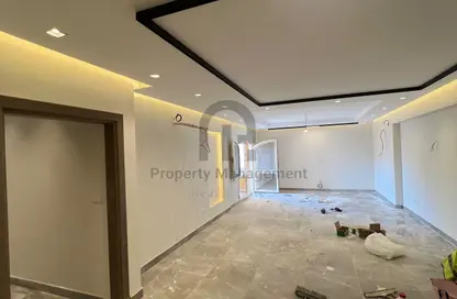 Apartment - 3 Bedrooms - 2 Bathrooms for rent in 1st Settlement Post office St. - The 1st Settlement - New Cairo City - Cairo