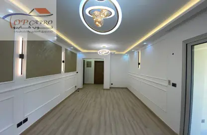 Apartment - 2 Bedrooms - 1 Bathroom for sale in Madinaty - Cairo