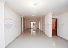 Apartment - 3 bedrooms - 1 bathroom for للايجار in Al Mosheer Ahmed Ismail St. - Sidi Gaber - Hay Sharq - Alexandria