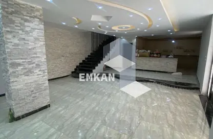 مساحات مكتبية - استوديو - 3 حمامات للايجار في شارع المهندس احمد كمال حمدي - الحي السادس عشر - الشيخ زايد - الجيزة