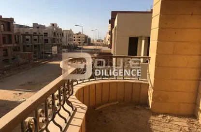 شقة - 3 غرف نوم - 2 حمامات للبيع في حى القرنفل - التجمع الخامس - مدينة القاهرة الجديدة - القاهرة