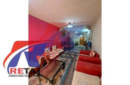 Apartment - 2 Bedrooms - 1 Bathroom for rent in Al Nasr Road - 6th Zone - Nasr City - Cairo
