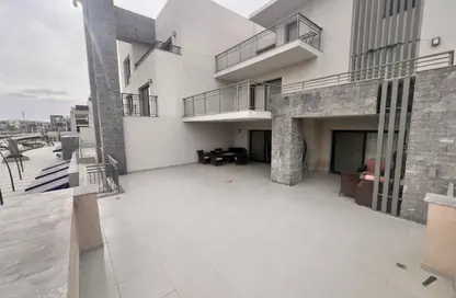 شاليه - 3 غرف نوم - 3 حمامات للبيع في مراسي - سيدي عبد الرحمن - الساحل الشمالي شاليه - 3 غرف نوم - 3 حمامات للبيع في مراسي - سيدي عبد الرحمن - الساحل الشمالي