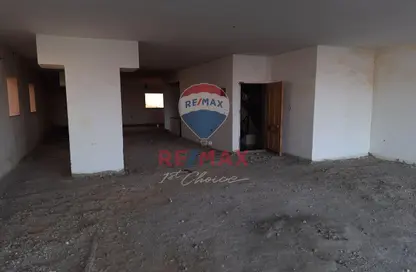 Shop - Studio - 2 Bathrooms for rent in Heliopolis - Masr El Gedida - Cairo