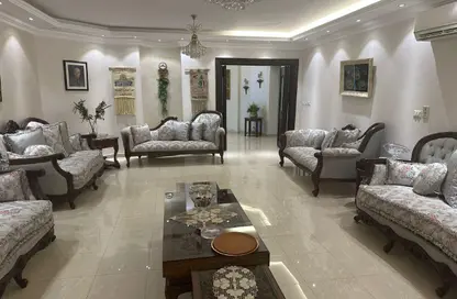 Apartment - 4 Bedrooms - 3 Bathrooms for sale in Madinaty - Cairo