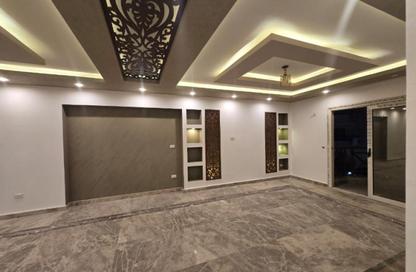 Apartment - 3 Bedrooms - 3 Bathrooms for rent in Zahraa El Maadi - Hay El Maadi - Cairo