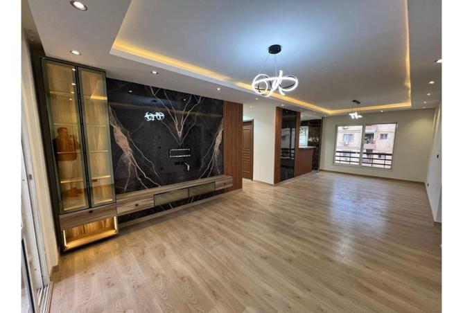 8177497 - Property Main Image