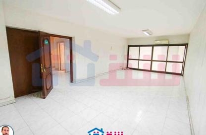 Apartment - 2 Bedrooms - 1 Bathroom for rent in Smouha - Hay Sharq - Alexandria