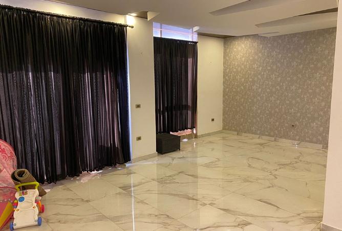 8027341 - Property Image 3