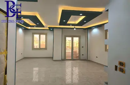 Apartment - 3 Bedrooms - 3 Bathrooms for rent in 7th District - Sheikh Zayed City - Giza