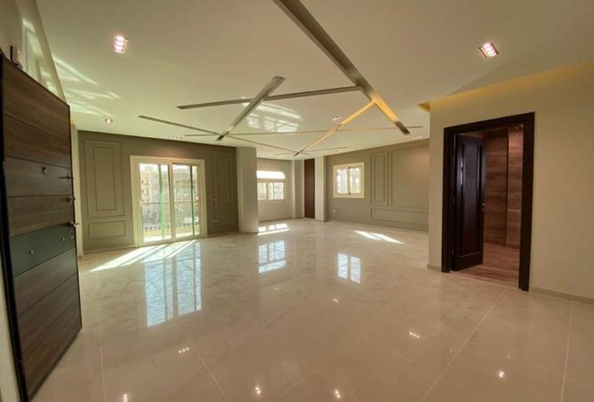 8331908 - Property Image 2