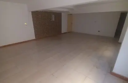 Co-Working Space - Studio - 2 Bathrooms for rent in Street70 - District 2 - The 5th Settlement - New Cairo City - Cairo