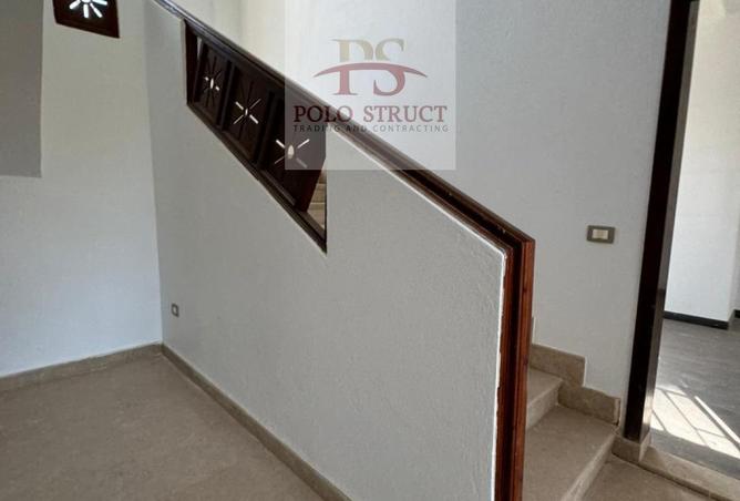 8060973 - Property Image 3