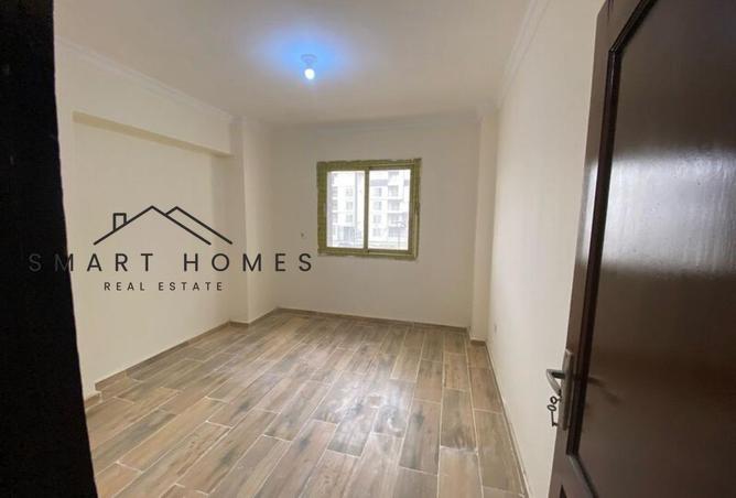 8245212 - Property Image 2