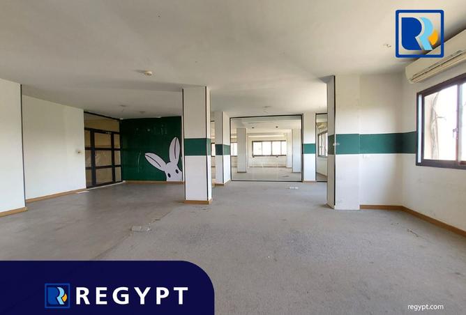 8357394 - Property Image 2