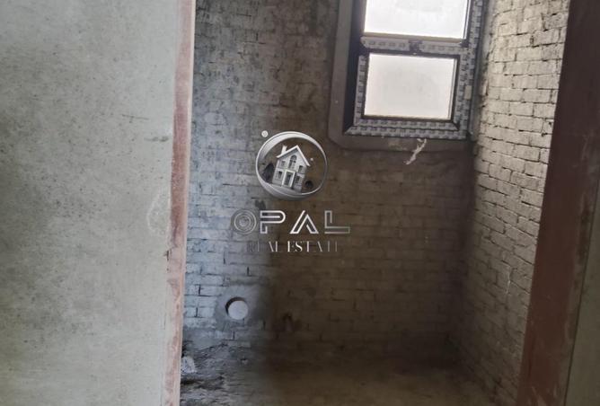 8221010 - Property Image 2