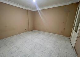 شقة - 3 غرف نوم - 1 حمام for للايجار in شارع عبد الرحمن شكري - بولكلي - حي شرق - الاسكندرية