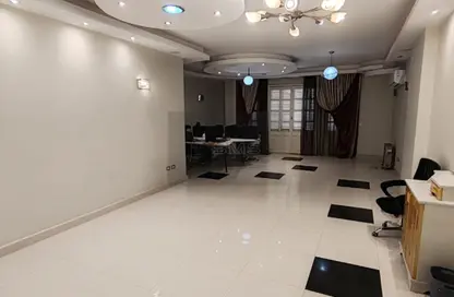 Apartment - 3 Bedrooms - 2 Bathrooms for rent in Zakaria Ahmed St. - El Banafseg 5 - El Banafseg - New Cairo City - Cairo