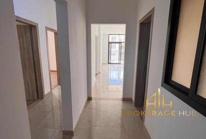 8217190 - Property Image 2