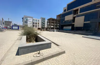 بناية كاملة - استوديو - 4 حمامات للايجار في شارع التسعين الجنوبي - التجمع الخامس - مدينة القاهرة الجديدة - القاهرة