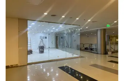 محل تجاري - استوديو - 2 حمامات للايجار في ميراج سيتى - التجمع الاول - مدينة القاهرة الجديدة - القاهرة