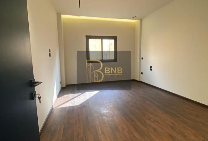 8497811 - Property Image 3