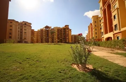Apartment - 3 Bedrooms - 1 Bathroom for sale in Degla Palms - Al Wahat Road - 6 October City - Giza