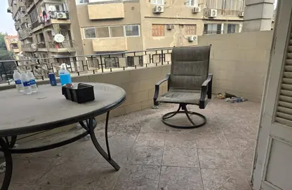 شقة - 3 غرف نوم - 2 حمامات للبيع في شارع عبد الحميد لطفي - الدقي - الجيزة