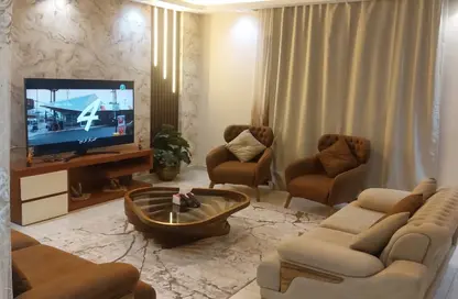 Apartment - 3 Bedrooms - 3 Bathrooms for rent in Rehab City Fifth Phase - Al Rehab - New Cairo City - Cairo