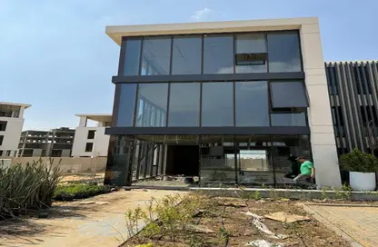 Whole Building - Studio - 3 Bathrooms for sale in Heartwork - The 5th Settlement - New Cairo City - Cairo