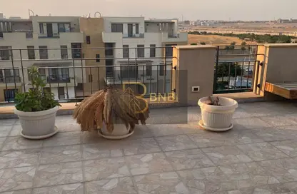 Penthouse - 3 Bedrooms - 5 Bathrooms for rent in Eastown - 5th Settlement Compounds - The 5th Settlement - New Cairo City - Cairo