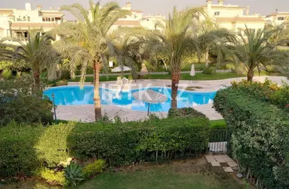 منزل مزدوج - 6 غرف نوم - 5 حمامات للبيع في الباتيو 1 - المستثمرين الشمالية - مدينة القاهرة الجديدة - القاهرة