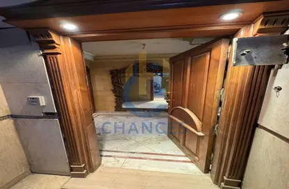 Apartment - 4 Bedrooms - 3 Bathrooms for sale in Al Nasr St. - El Laselky - New Maadi - Hay El Maadi - Cairo