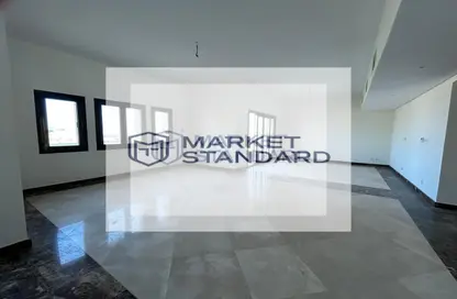 Villa - 5 Bedrooms - 5 Bathrooms for rent in Uptown Cairo Road - Al Abageyah - El Khalifa - Cairo