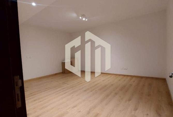8036295 - Property Image 3