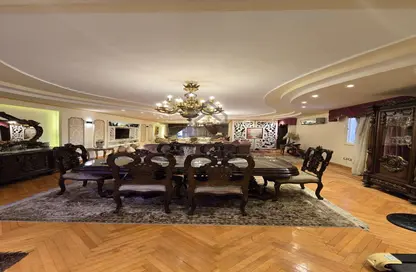 شقة - 3 غرف نوم - 3 حمامات للبيع في شارع ابو قير - جليم - حي شرق - الاسكندرية