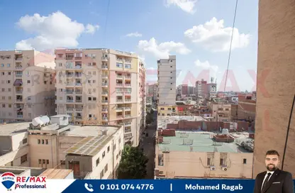 شقة - 3 غرف نوم - 2 حمامات للبيع في شارع الشهيد جلال الدسوقى - وابور المياة - حي وسط - الاسكندرية