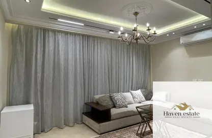 (بنتهاوس  (روف - 3 غرف نوم - 3 حمامات للايجار في مون ريزيدنس - فيفث سكوير - التجمع الخامس - مدينة القاهرة الجديدة - القاهرة