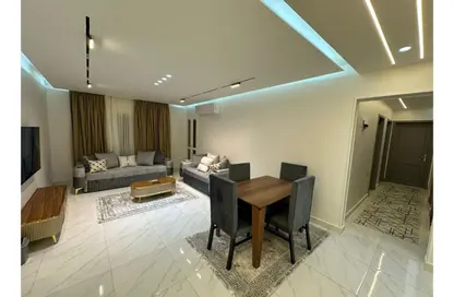 شقة - 3 غرف نوم - 2 حمامات للايجار في شارع طلعت مصطفي - الرحاب المرحلة الخامسة - الرحاب - مدينة القاهرة الجديدة - القاهرة