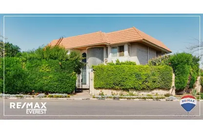 Villa - 4 Bedrooms - 5 Bathrooms for sale in Al  Rabwa - Sheikh Zayed Compounds - Sheikh Zayed City - Giza