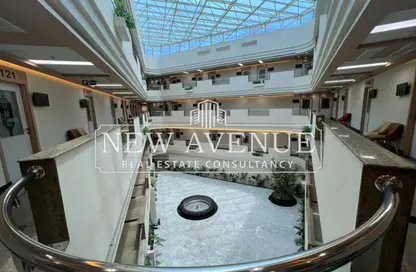 عيادة - استوديو - 1 حمام للايجار في شرق الاكاديمية - مدينة القاهرة الجديدة - القاهرة