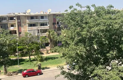 شقة - 2 غرف نوم - 1 حمام للبيع في الحي الحادي عشر - مدينة 6 أكتوبر - الجيزة