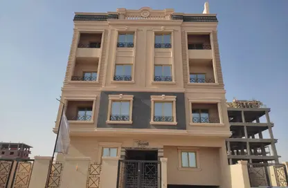 Apartment - 3 Bedrooms - 2 Bathrooms for sale in Bait Alwatan - The 5th Settlement - New Cairo City - Cairo