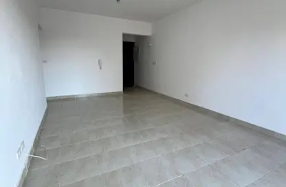 Apartment - 2 Bedrooms - 2 Bathrooms for rent in Al Rehab - New Cairo City - Cairo