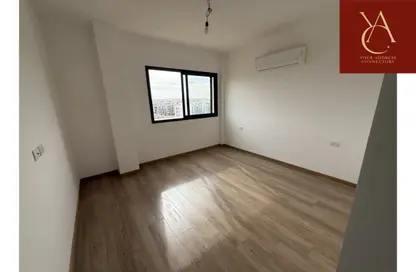(بنتهاوس  (روف - 2 غرف نوم - 3 حمامات للبيع في مون ريزيدنس - فيفث سكوير - التجمع الخامس - مدينة القاهرة الجديدة - القاهرة