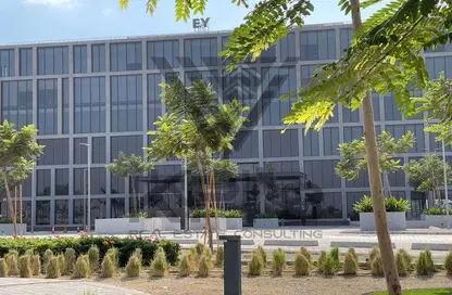 Office Space - Studio - 2 Bathrooms for rent in Cairo Festival City - North Investors Area - New Cairo City - Cairo