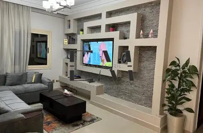 Apartment - 3 Bedrooms - 3 Bathrooms for rent in Zakaria Ahmed St. - El Banafseg 5 - El Banafseg - New Cairo City - Cairo
