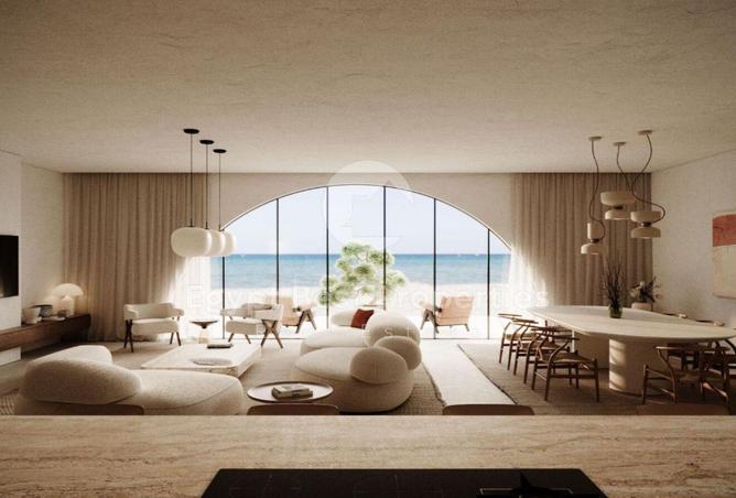 8053968 - Property Image 2